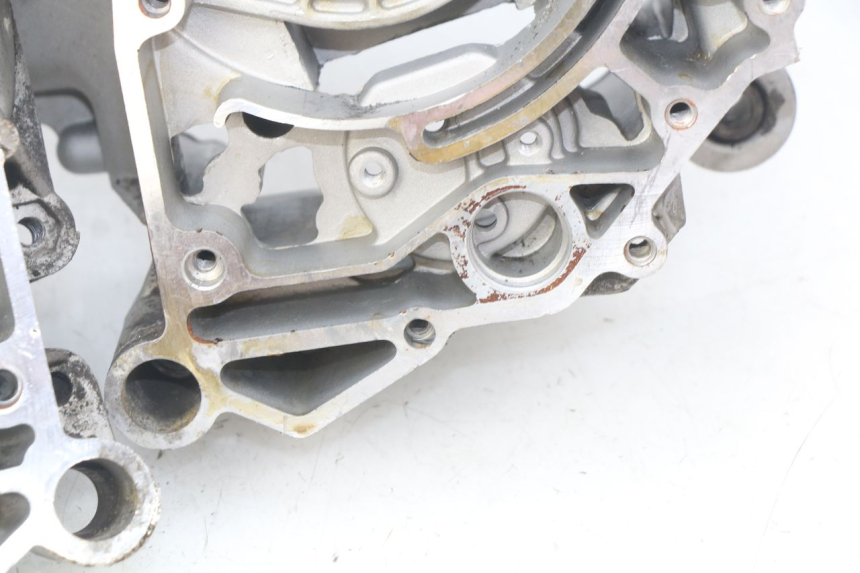 photo de ENGINE LOWER CASING PIAGGIO ZIP 4T 50 (2018 - 2020)