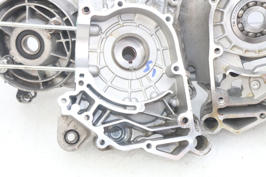 photo de ENGINE LOWER CASING PIAGGIO ZIP 4T 50 (2018 - 2020)