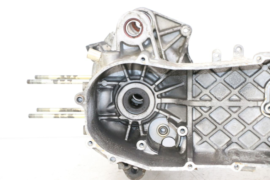 photo de ENGINE BOTTOM CASE PGO RODOSHOW 2T 50 (2003 - 2007)