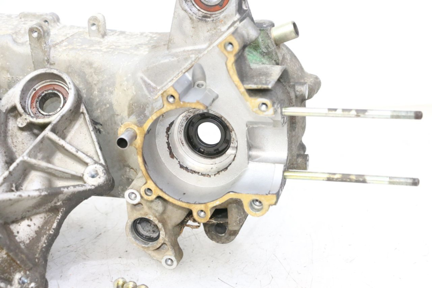photo de ENGINE BOTTOM CASE PGO RODOSHOW 2T 50 (2003 - 2007)