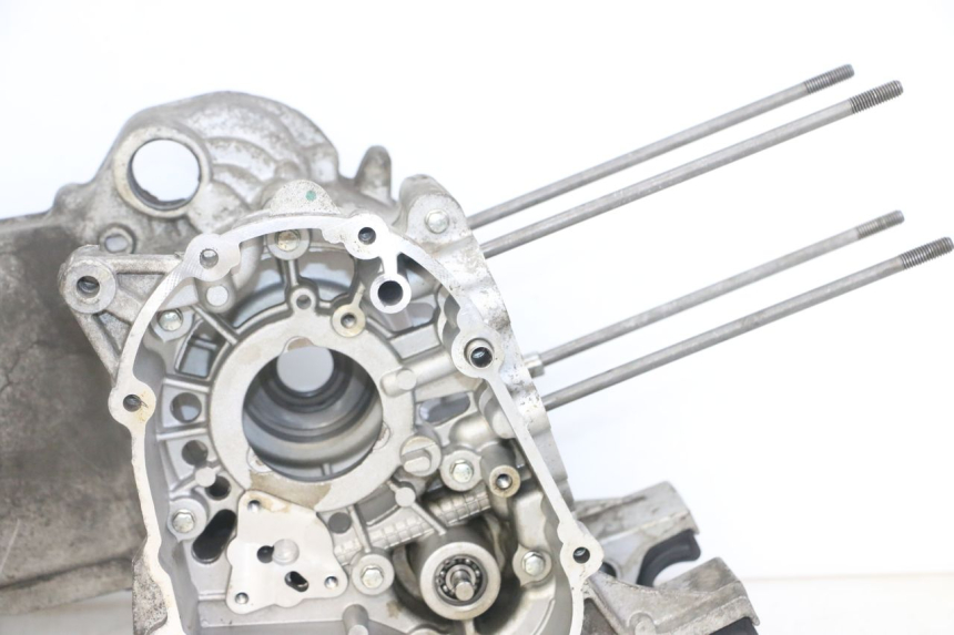 photo de ENGINE CRANKCASE PEUGEOT SATELIS 125 (2013 - 2018)