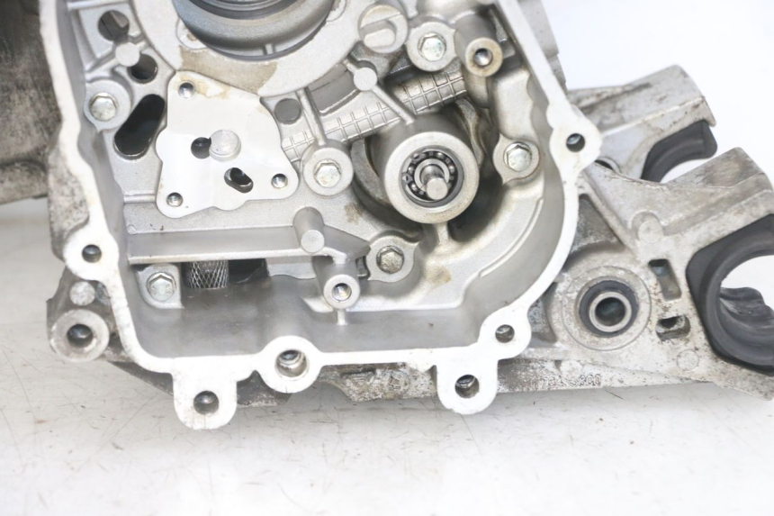 photo de ENGINE CRANKCASE PEUGEOT SATELIS 125 (2013 - 2018)
