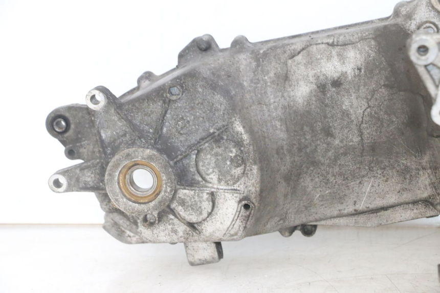 photo de ENGINE CRANKCASE PEUGEOT SATELIS 125 (2013 - 2018)