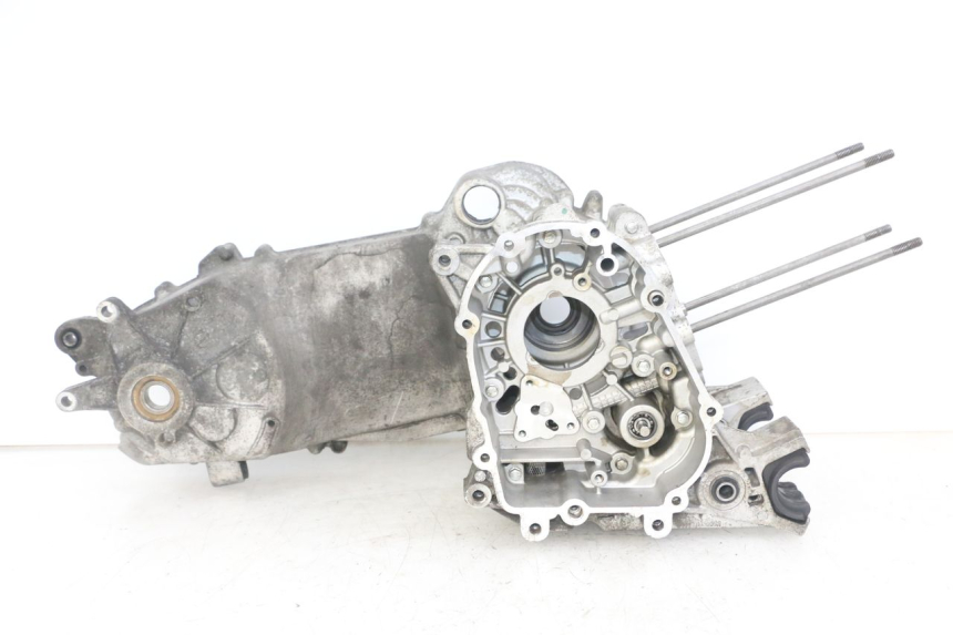 photo de ENGINE CRANKCASE PEUGEOT SATELIS 125 (2013 - 2018)