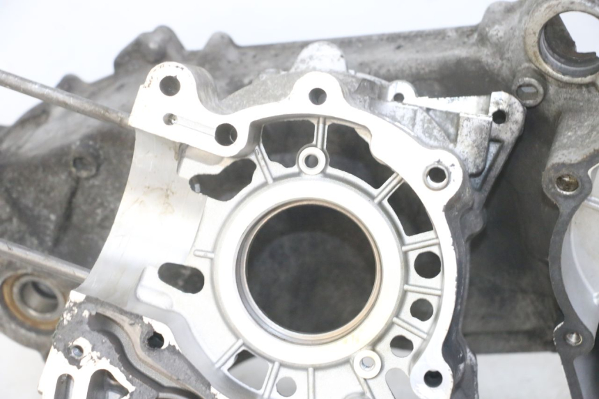 photo de ENGINE CRANKCASE PEUGEOT SATELIS 125 (2013 - 2018)