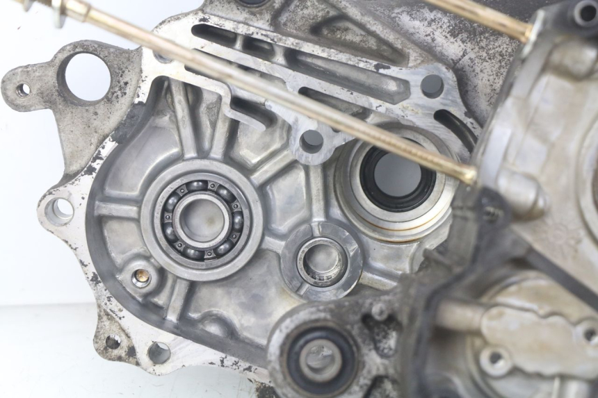 photo de ENGINE BOTTOM CASE KYMCO SENTO 100 (2008 - 2013)