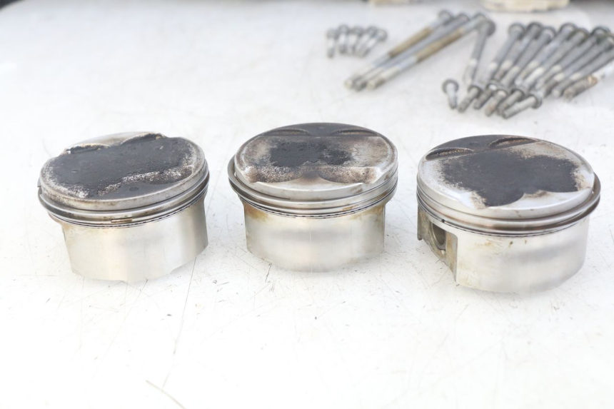 photo de ENGINE LOWER CASING TRIUMPH SPRINT ST 955 (1999 - 2001)