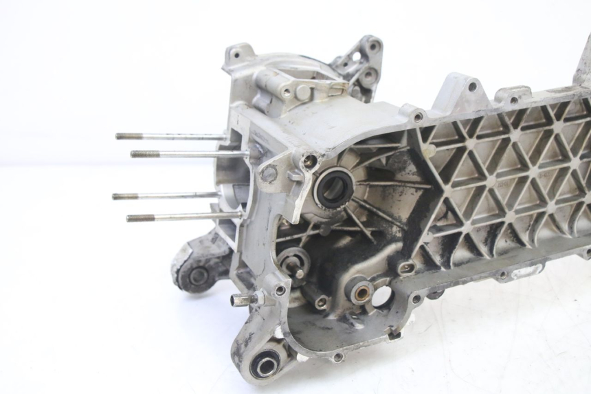 photo de ENGINE CRANKCASE APRILIA SR 2T 50 (2018 - 2022)