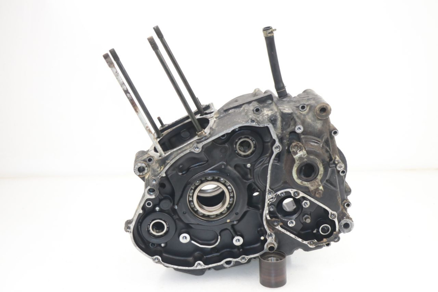 photo de ENGINE CRANKCASE SUZUKI DR DJEBEL 600 (1985 - 1990)