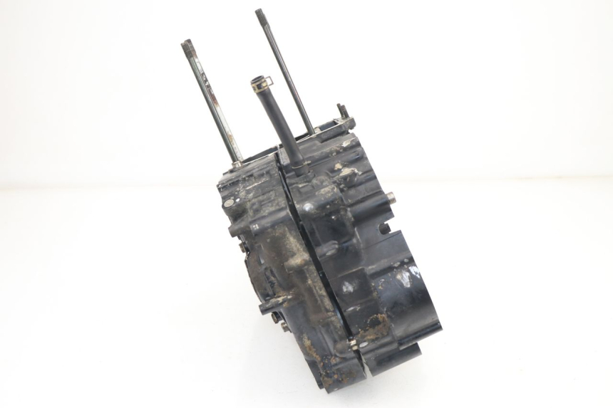 photo de ENGINE CRANKCASE SUZUKI DR DJEBEL 600 (1985 - 1990)