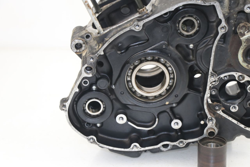 photo de ENGINE CRANKCASE SUZUKI DR DJEBEL 600 (1985 - 1990)