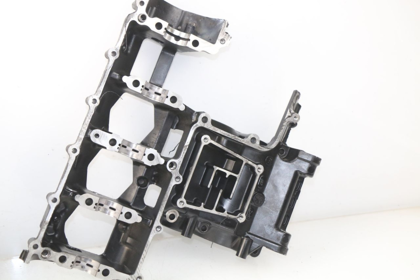 photo de ENGINE CRANKCASE SUZUKI GSR 600 (2005 - 2012)
