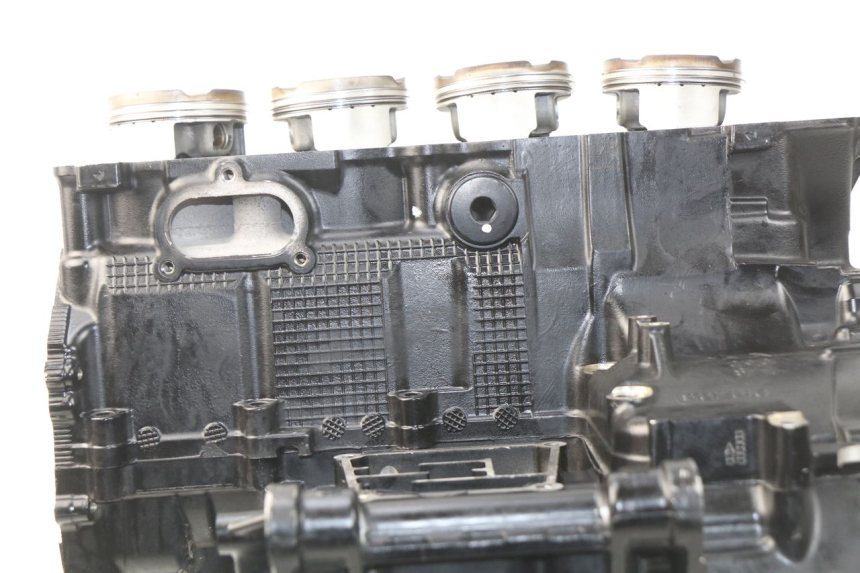 photo de ENGINE CRANKCASE SUZUKI GSR 600 (2005 - 2012)