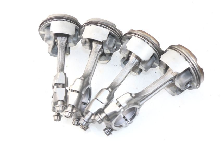 photo de ENGINE CRANKCASE SUZUKI GSR 600 (2005 - 2012)