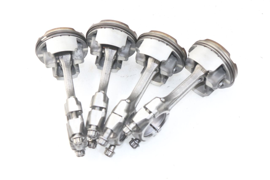 photo de ENGINE CRANKCASE SUZUKI GSR 600 (2005 - 2012)