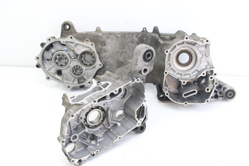 photo de ENGINE LOWER CASING SUZUKI SIXTEEN 125 (2008 - 2010)