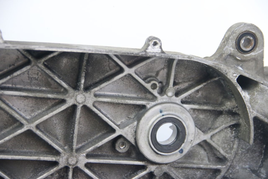 photo de ENGINE LOWER CASING SUZUKI SIXTEEN 125 (2008 - 2010)