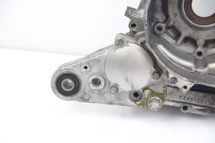 photo de ENGINE LOWER CASING SUZUKI SIXTEEN 125 (2008 - 2010)