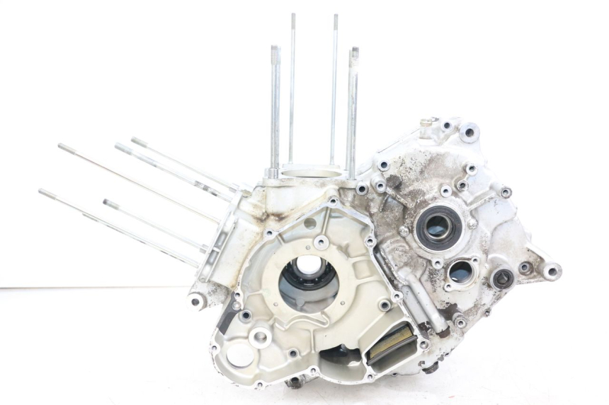 photo de ENGINE CRANKCASE SUZUKI VL INTRUDER 125 (2004 - 2007)