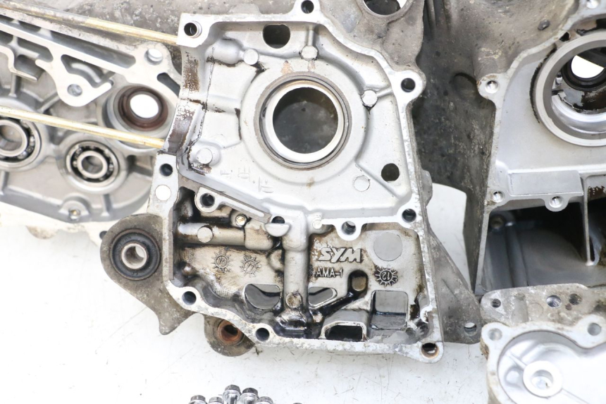 photo de ENGINE CRANKCASE SYM FIDDLE 3 III 50 (2014 - 2017)