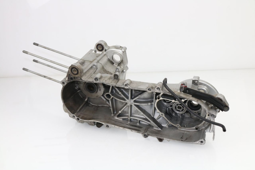 photo de ENGINE CRANKCASE SYM GTS 125 (2005 - 2008)