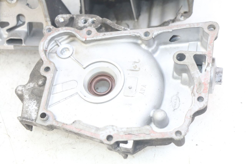 photo de ENGINE BOTTOM CASE SYM ORBIT 2 4T 50 (2018 - 2022)