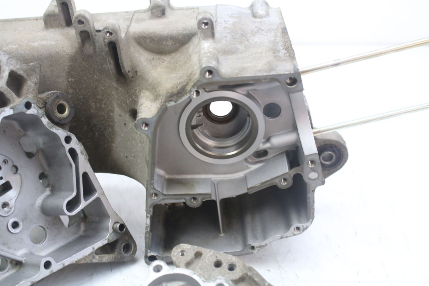 photo de ENGINE BOTTOM CASE SYM ORBIT 2 4T 50 (2018 - 2022)