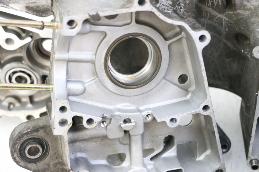 photo de ENGINE LOWER CASING SYM ORBIT III 3 4T 50 (2018 - 2021)