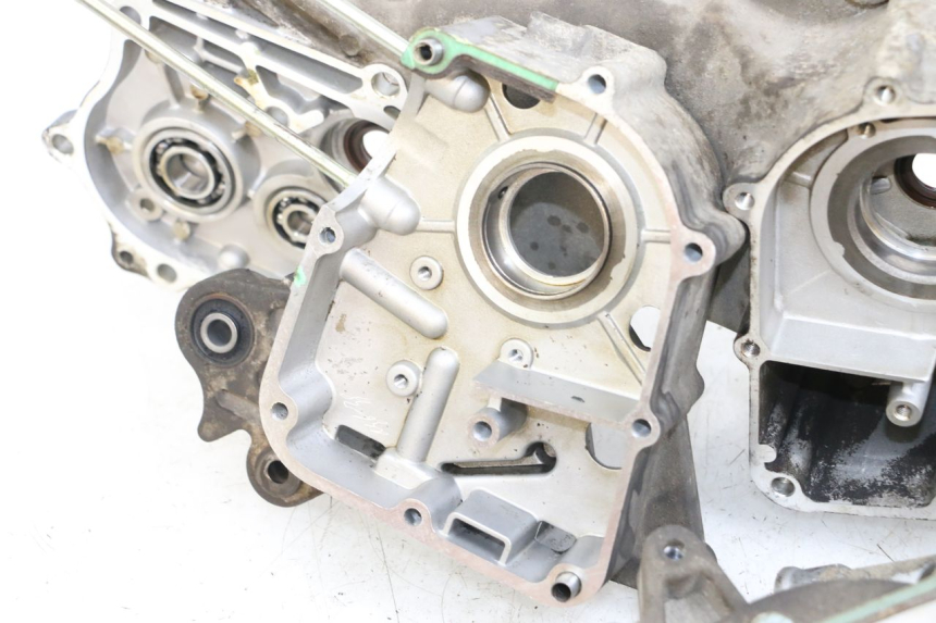 photo de ENGINE LOWER CASING PEUGEOT V-CLIC VCLIC 50 (2007 - 2013)
