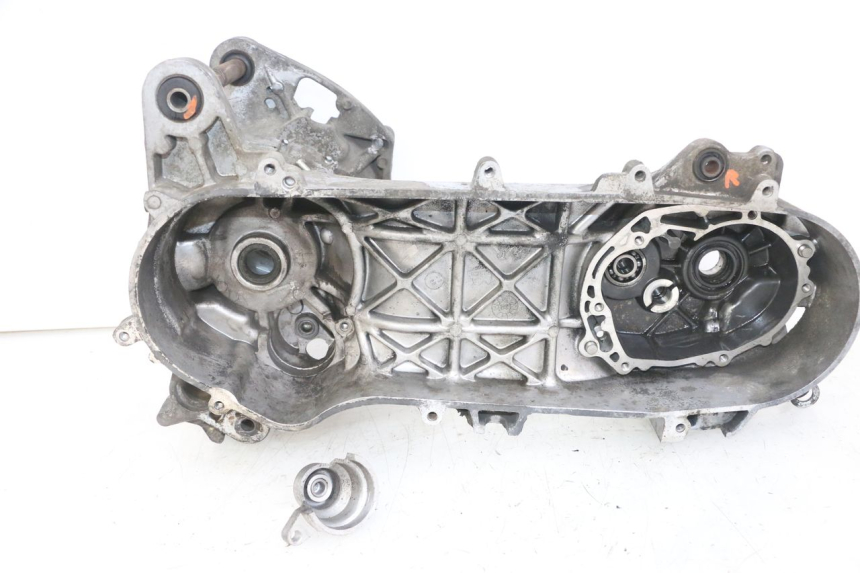photo de ENGINE LOWER CASING PEUGEOT VIVACITY NEW 2T 50 (2008 - 2017)