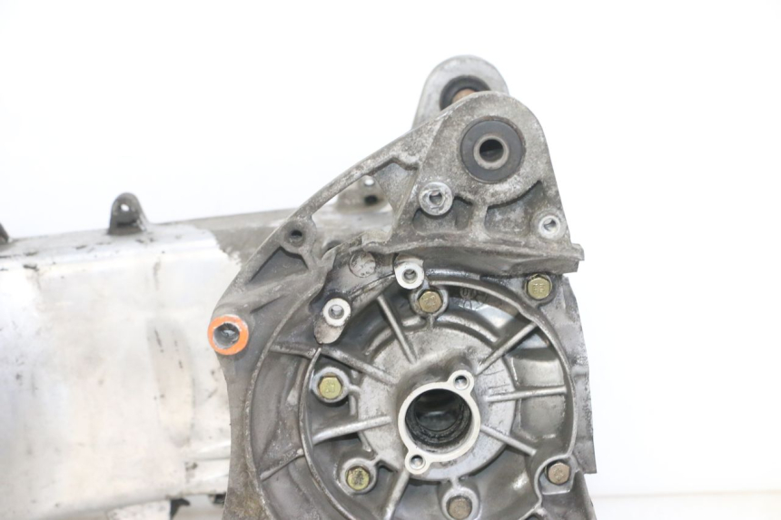photo de ENGINE LOWER CASING PEUGEOT VIVACITY NEW 2T 50 (2008 - 2017)