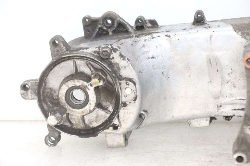 photo de ENGINE LOWER CASING PEUGEOT VIVACITY NEW 2T 50 (2008 - 2017)