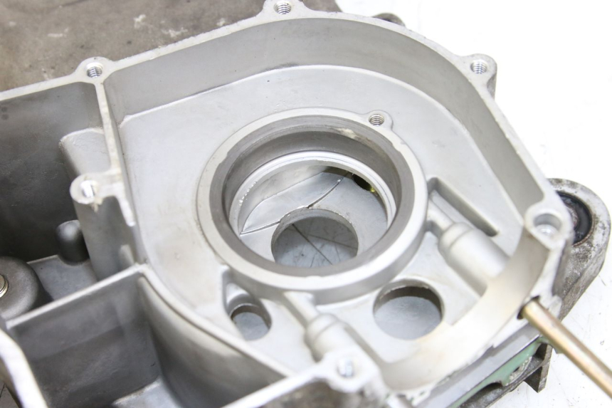 photo de ENGINE CRANKCASE PEUGEOT VIVACITY 125 (2010 - 2017)