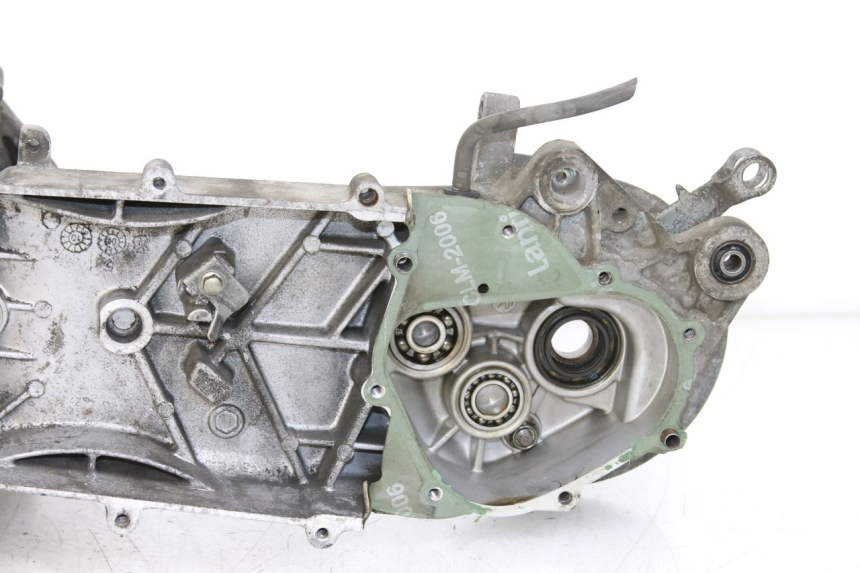 photo de ENGINE CRANKCASE PEUGEOT VIVACITY 125 (2010 - 2017)