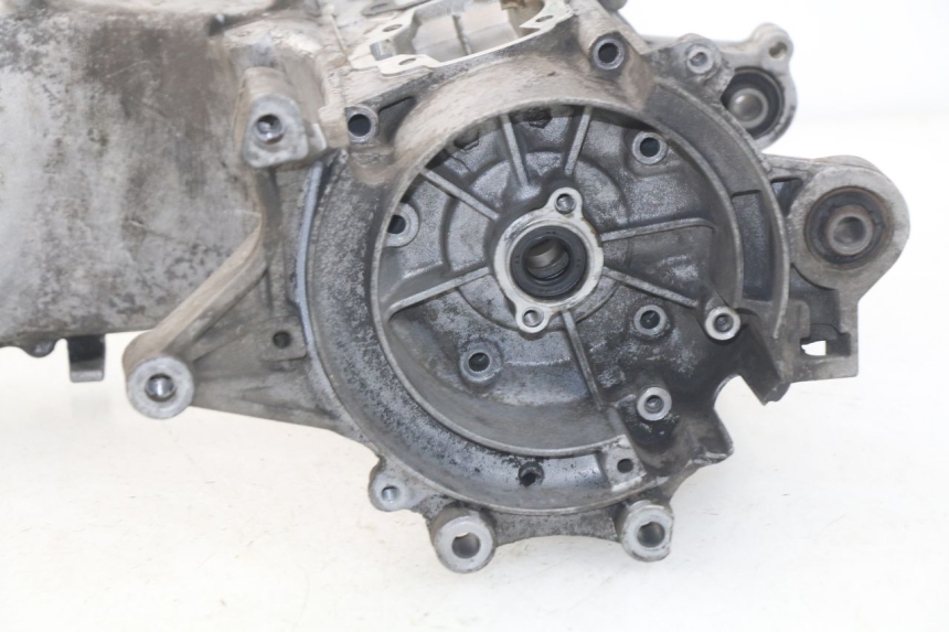 photo de ENGINE CRANKCASE PEUGEOT VIVACITY 50 (2004 - 2009)