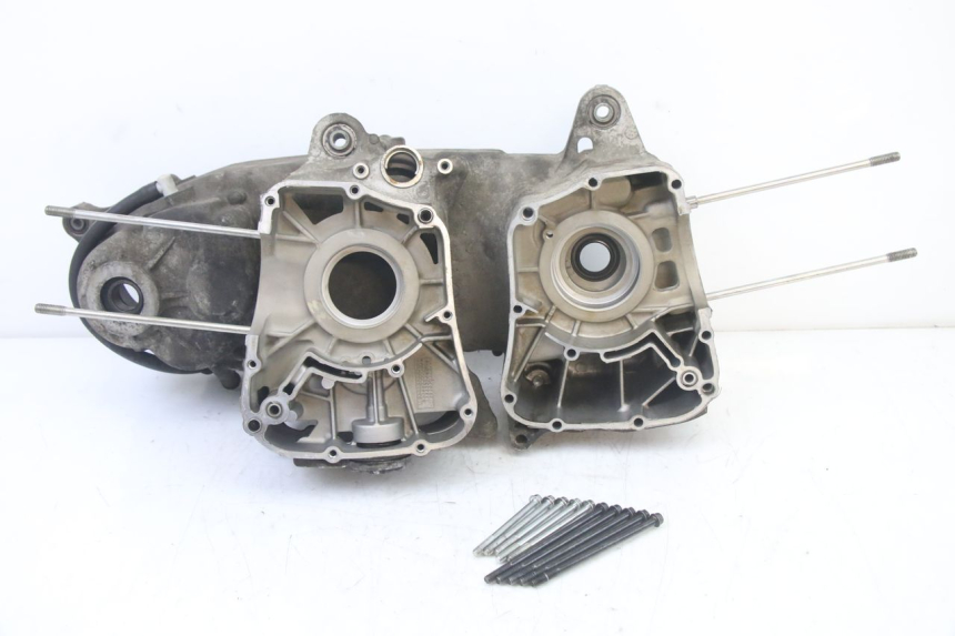 photo de ENGINE CRANKCASE YAMAHA X-MAX XMAX 125 (2010 - 2014)