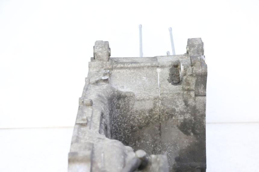 photo de ENGINE LOWER CASING YAMAHA X-MAX XMAX 250 (2006 - 2009)