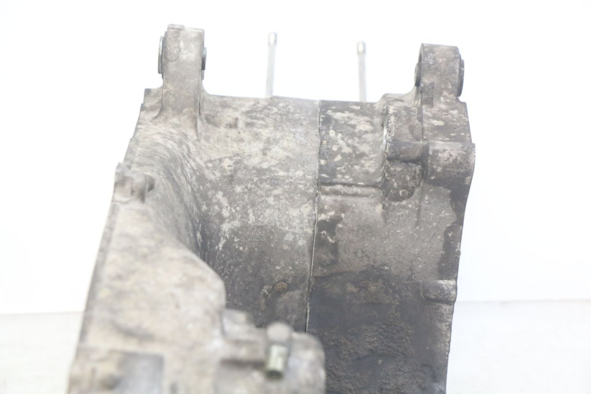 photo de BOTTOM ENGINE CASING YAMAHA XMAX X-MAX 125 (2006 - 2009)