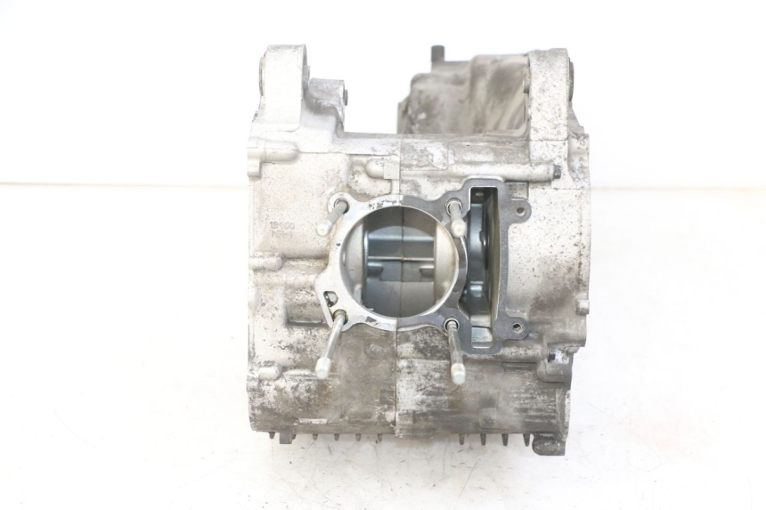 photo de BOTTOM ENGINE CASING YAMAHA XMAX X-MAX 125 (2006 - 2009)