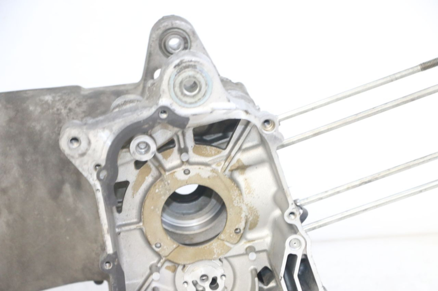 photo de BOTTOM ENGINE CASING YAMAHA XMAX X-MAX 125 (2006 - 2009)