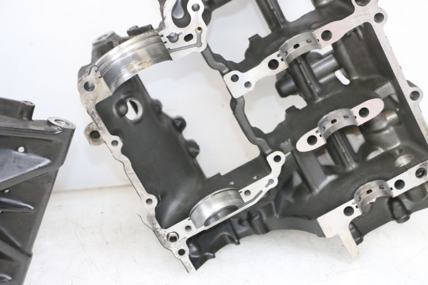 photo de ENGINE CRANKCASE YAMAHA FZ1 FAZER 1000 (2007 - 2009)