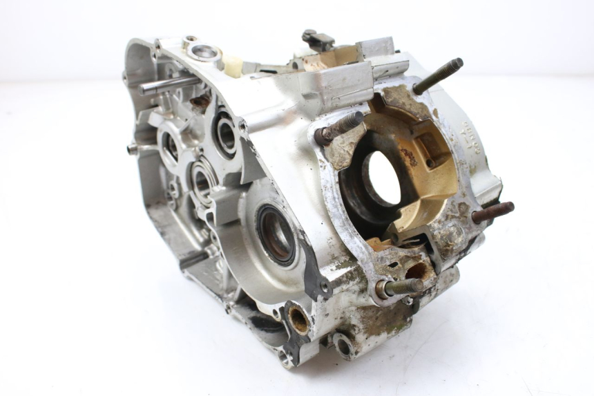 photo de ENGINE LOWER CASING YAMAHA TDR DELTABOX 125 (1993 - 2003)