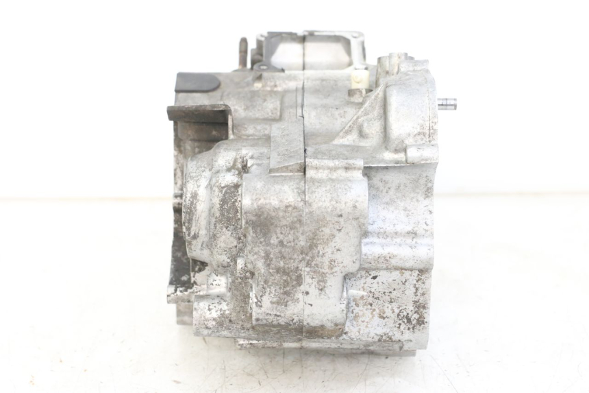 photo de ENGINE LOWER CASING YAMAHA TDR DELTABOX 125 (1993 - 2003)