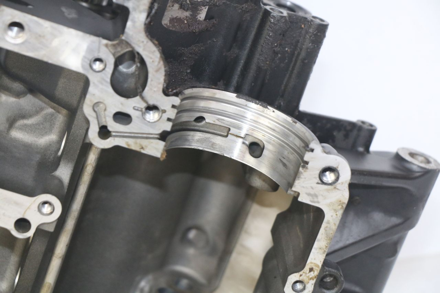 photo de ENGINE LOWER CASING YAMAHA YZF R1 1000 (2007 - 2008)