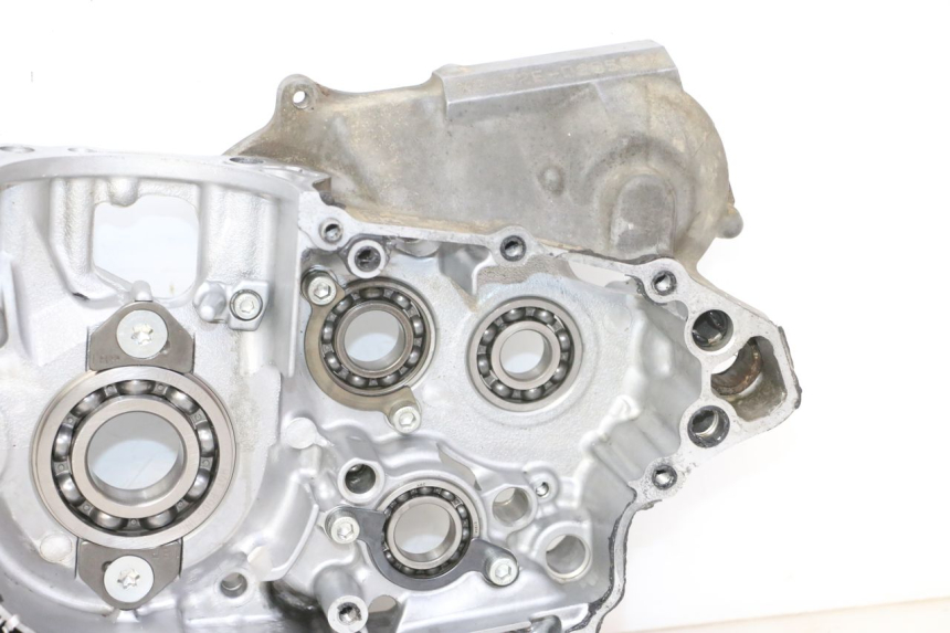 photo de ENGINE CRANKCASE YAMAHA YZ-F YZF 250 (2014 - 2018)