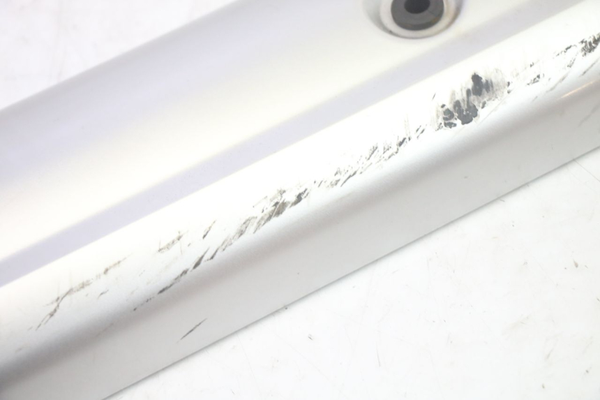 photo de EXHAUST COVER SUZUKI BURGMAN 125 (2007 - 2014) - Technical close-up