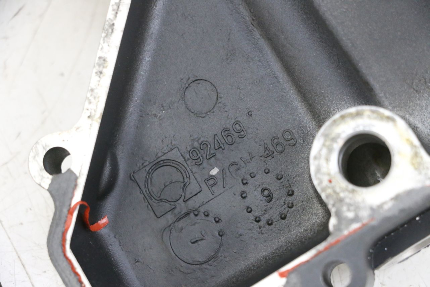 photo de ENGINE OIL COVER MV AGUSTA BRUTALE R WALLY 910 (2008 - 2008) - Surface and material condition