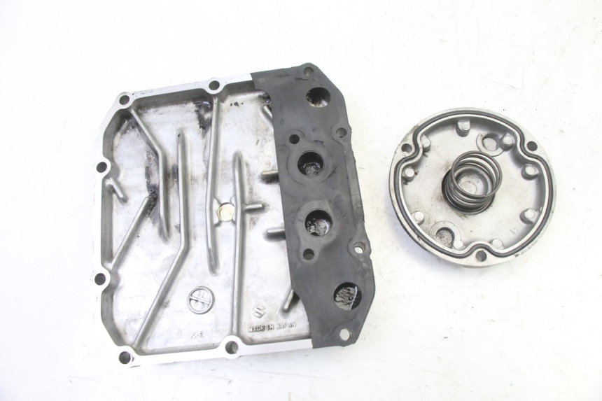 photo de ENGINE OIL COVER SUZUKI GS GSE 500 (2001 - 2003)