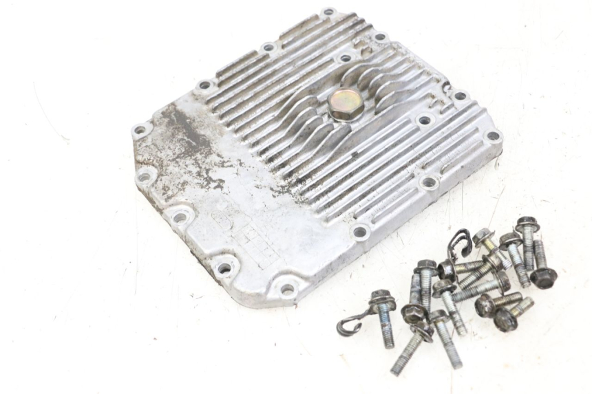 photo de ENGINE OIL COVER SUZUKI GSX E 250 (1982 - 1983)