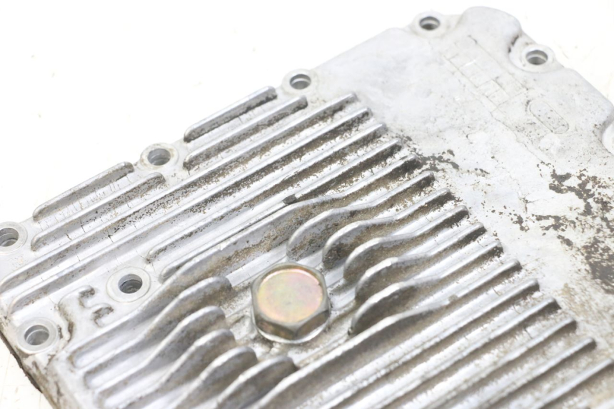 photo de ENGINE OIL COVER SUZUKI GSX E 250 (1982 - 1983)